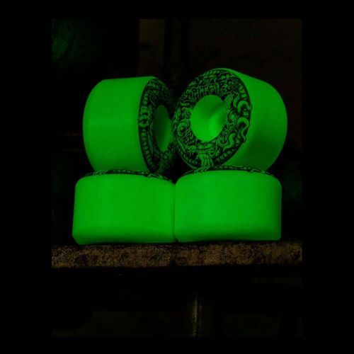 SPITFIRE WHEEL スピットファイヤー ウィール FORMULA FOUR (F4) RADIAL FULL 99D DEMON GATE グロー 54mm スケートボード スケボー 3