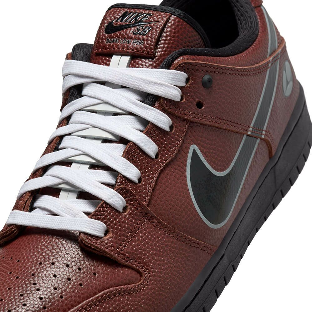 NIKE SB SHOES ナイキSB シューズ スニーカー ダンク DUNK LOW PRO QS x LIMOSINE HJ4131-200 スケートボード スケボー 10