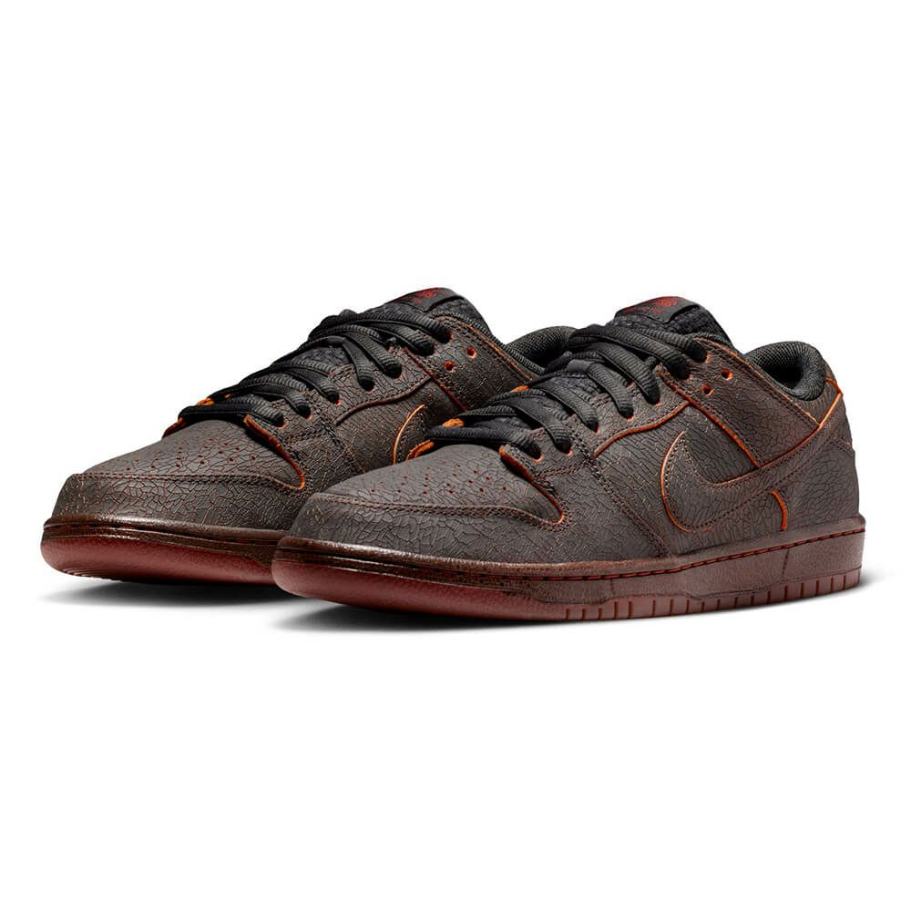 NIKE SB シューズ DUNK LOW PRO PRM "Krampus" HV1668-001