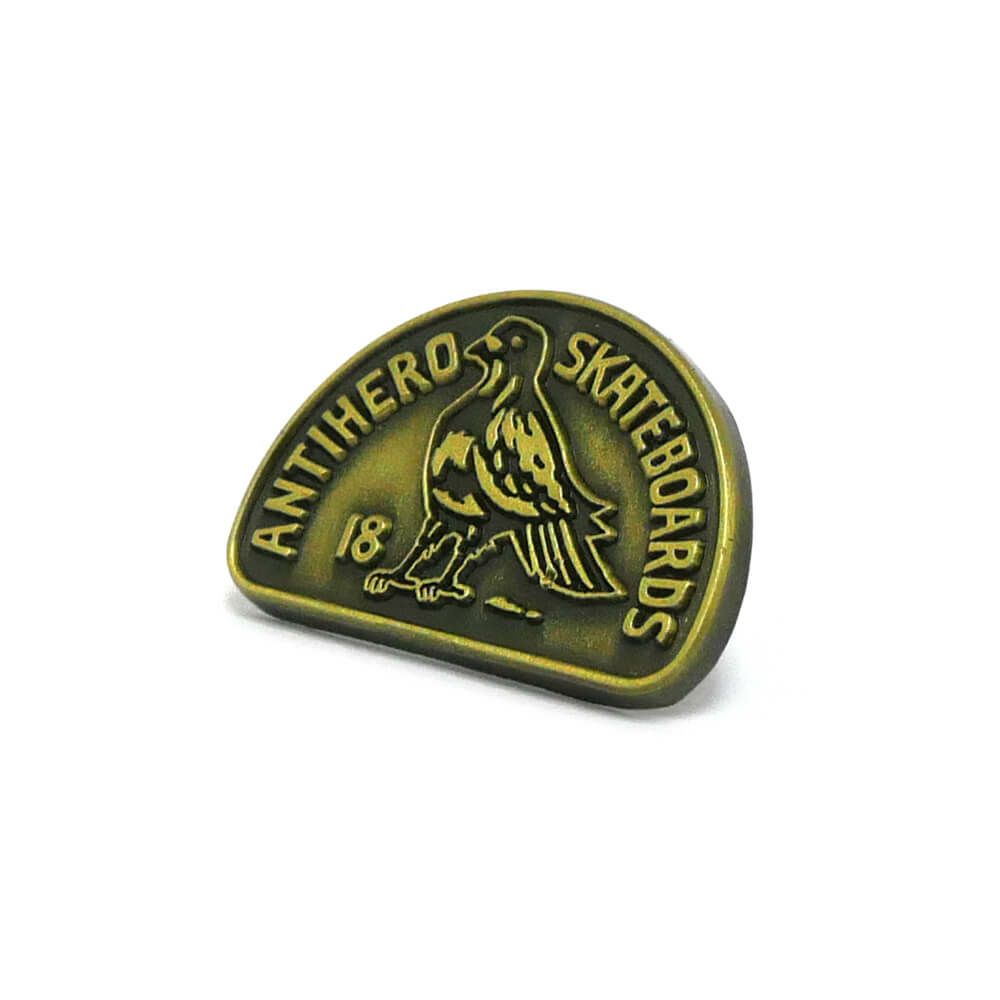 ANTIHERO BADGE アンチヒーロー バッジ CLUBHOUSE LAPEL PIN BRONZE スケートボード スケボー 1